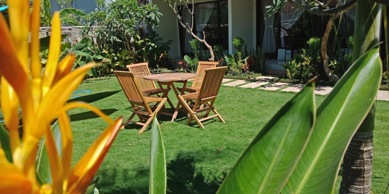 The Poetri Oka Hotel Batununggul Exterior photo