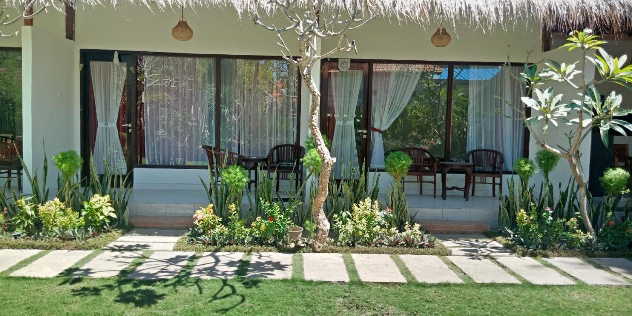 The Poetri Oka Hotel Batununggul Exterior photo